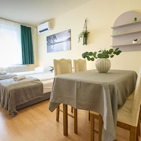 Panni - Belvaros 公寓 *